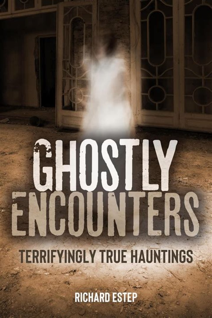 Haunted Cafe: Spooky Stories & Ghostly Encounters