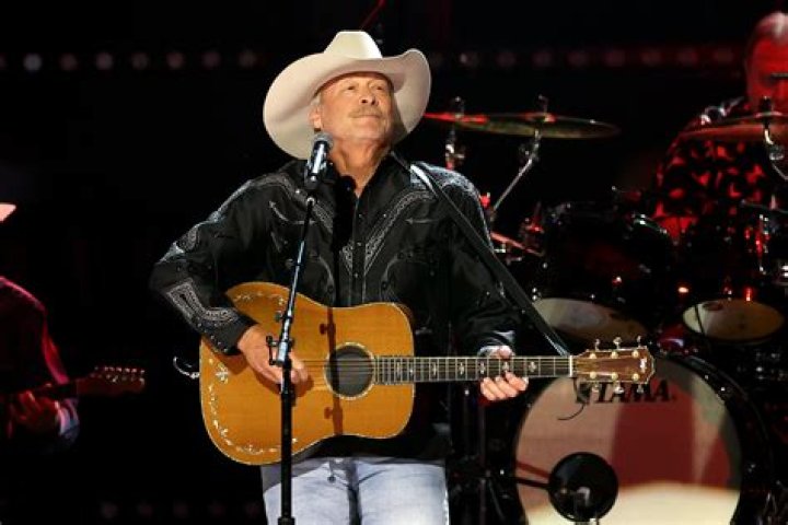 How Tall Was Alan Jackson? Discovering the Height of the Country Music Legend