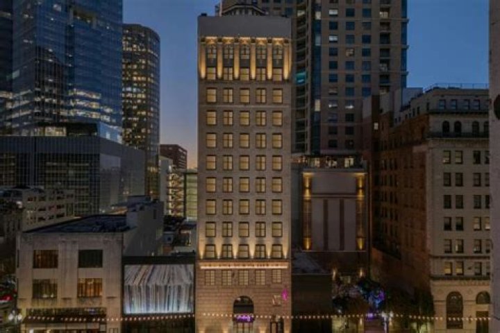 Stay Moxy: Houston Hotel Deals & Discounts