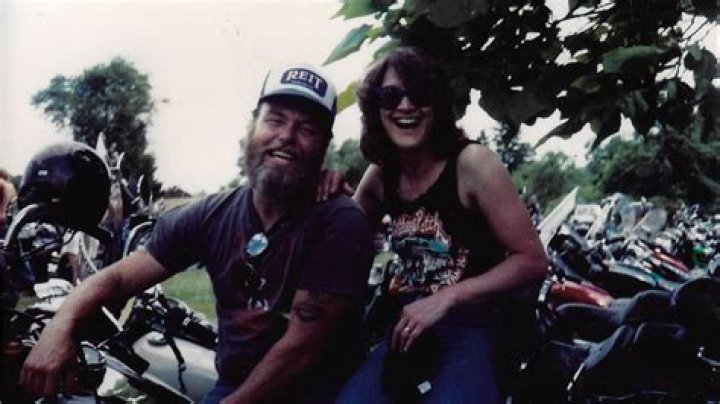Understanding Joy Hibbs and Robert Atkins: Pioneers of the Low-Carb Revolution